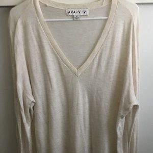 Ava and Viv top. Cream sweater. Some pilling.